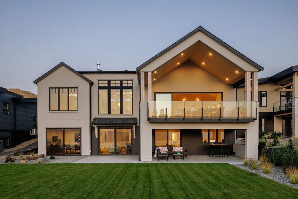 Architectural and interior photographer. West Kelowna Architectural Photographer / 3rd Generation Homes / Su Casa / Jon Adrian