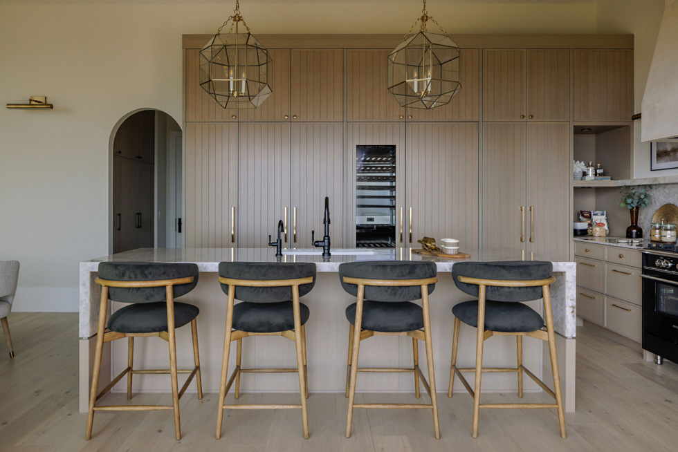 Architectural and interior photographer. West Kelowna Architectural Photographer / 3rd Generation Homes / Su Casa / Jon Adrian